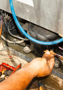 Refrigeração em Itajaí-SC servico-conserto-geladeira (4)